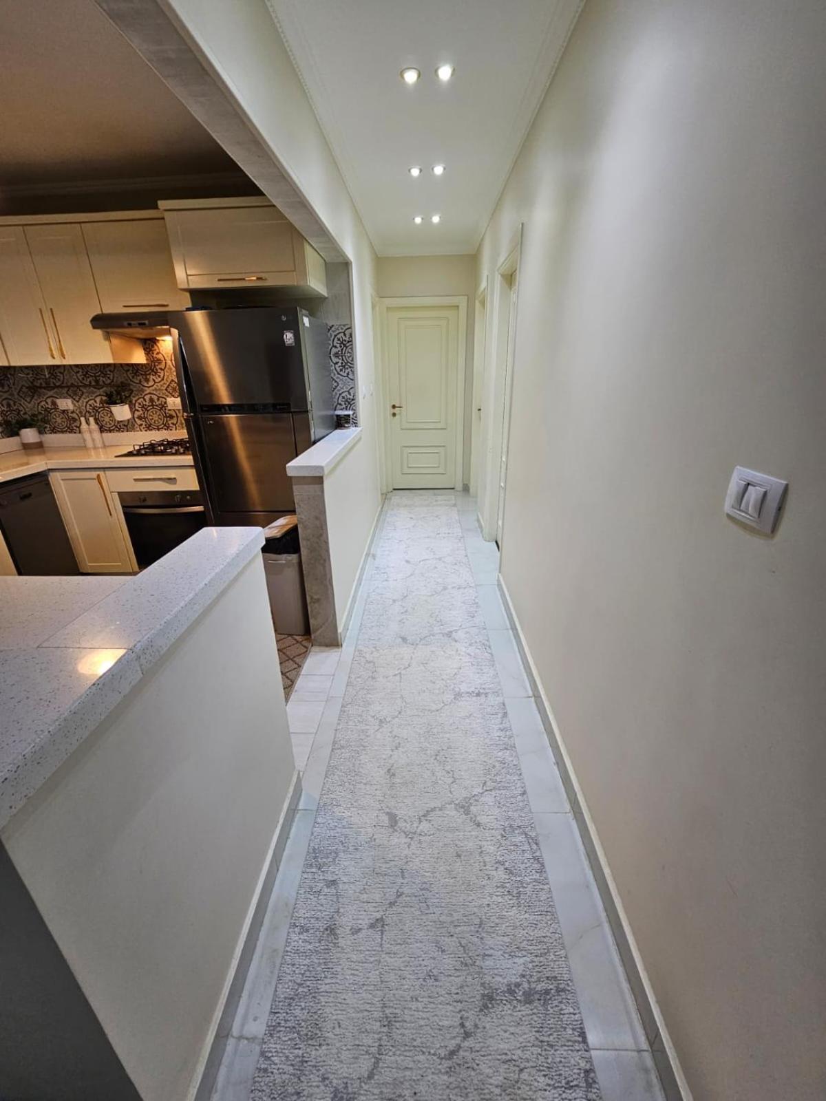 Life City Apartment