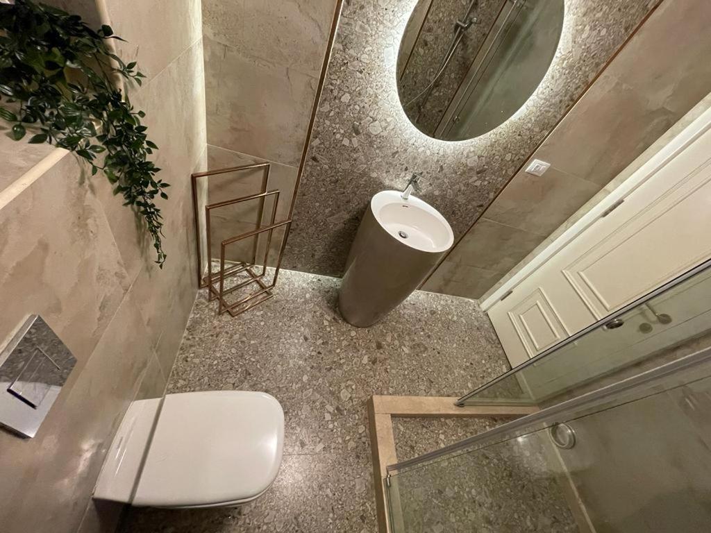 Life City Apartment